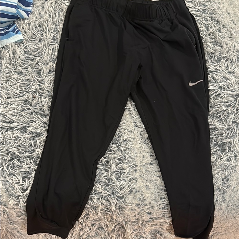 Nike Therma-Fit Black joggers